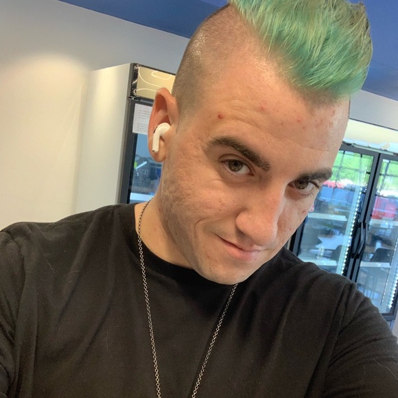 Meet your Posher, Zach - Picture 1 of 1